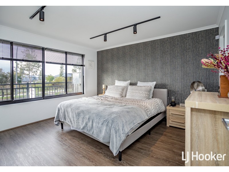 21 Livorno Boulevard, Piara Waters WA 6112