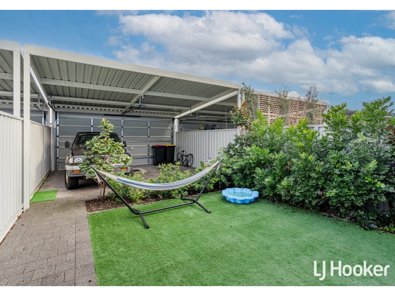 21 Livorno Boulevard, Piara Waters WA 6112