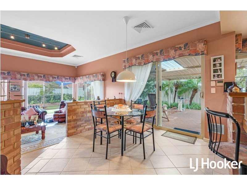 30 Chesham Mews, Canning Vale WA 6155