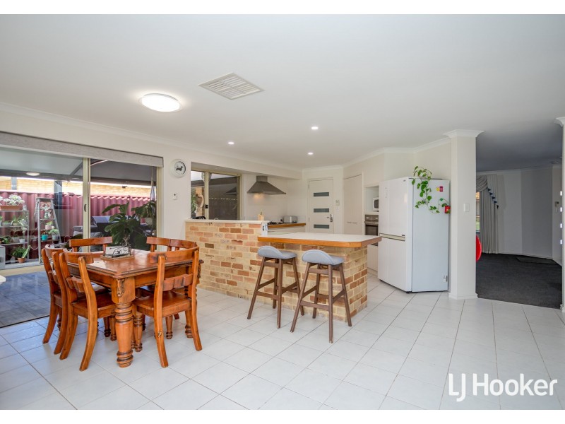 2 Heath Place, Thornlie WA 6108