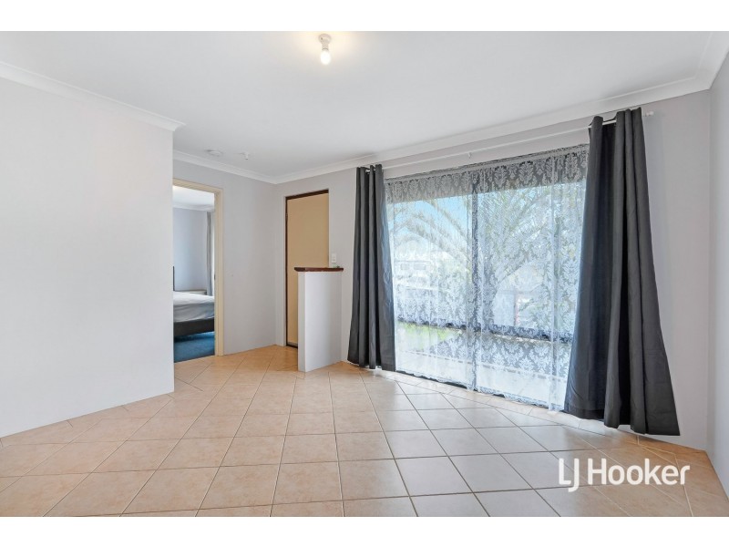 42 Ashworth Way, Brookdale WA 6112