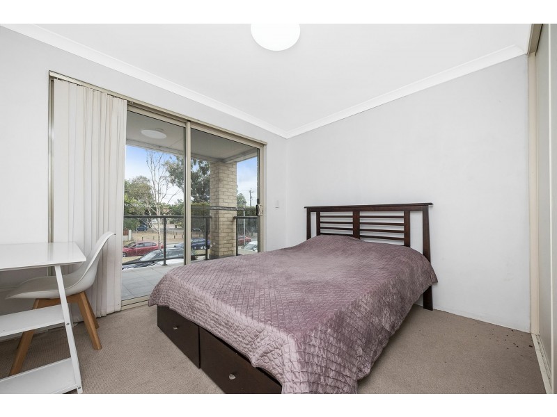 17/24 Burton Street, Cannington WA 6107