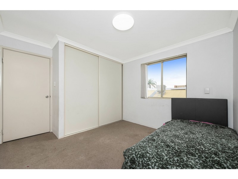 17/24 Burton Street, Cannington WA 6107