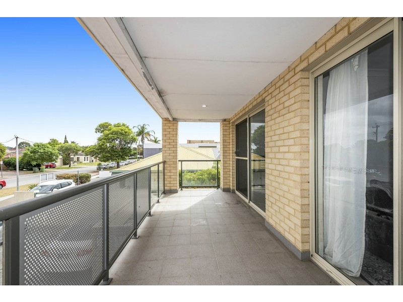 17/24 Burton Street, Cannington WA 6107