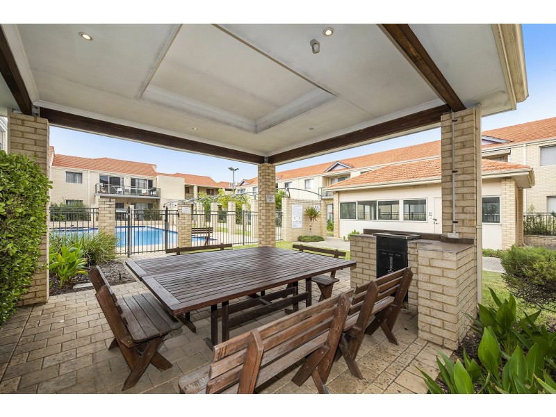 17/24 Burton Street, Cannington WA 6107