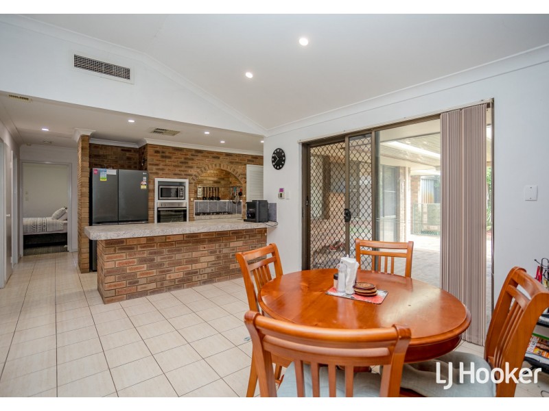 32 Chamberlain Street, Gosnells WA 6110