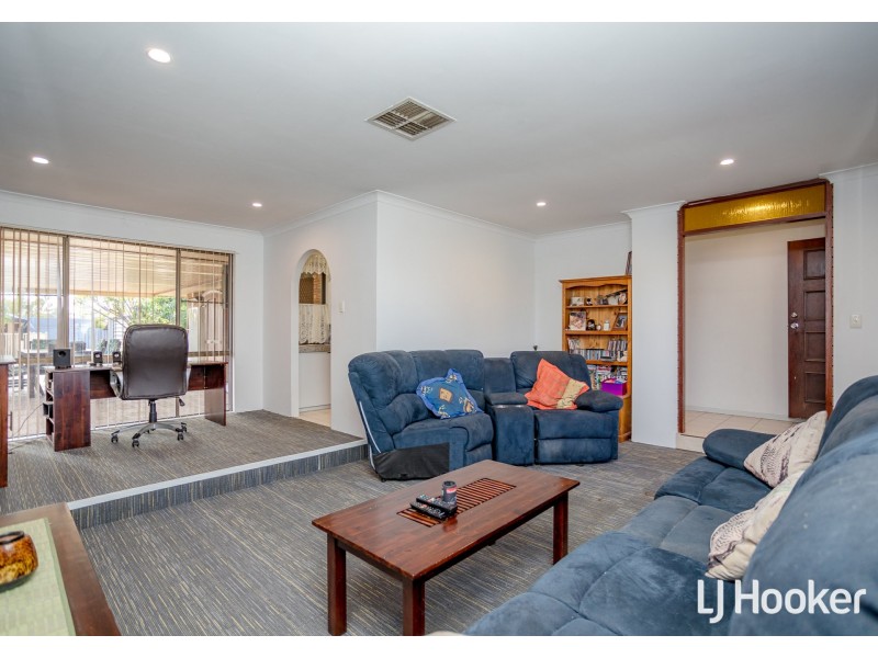 32 Chamberlain Street, Gosnells WA 6110