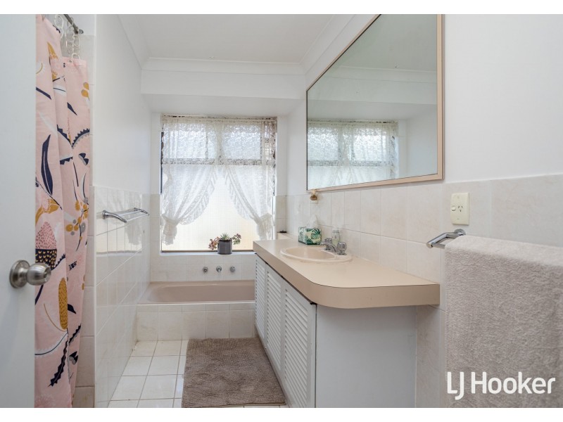 32 Chamberlain Street, Gosnells WA 6110