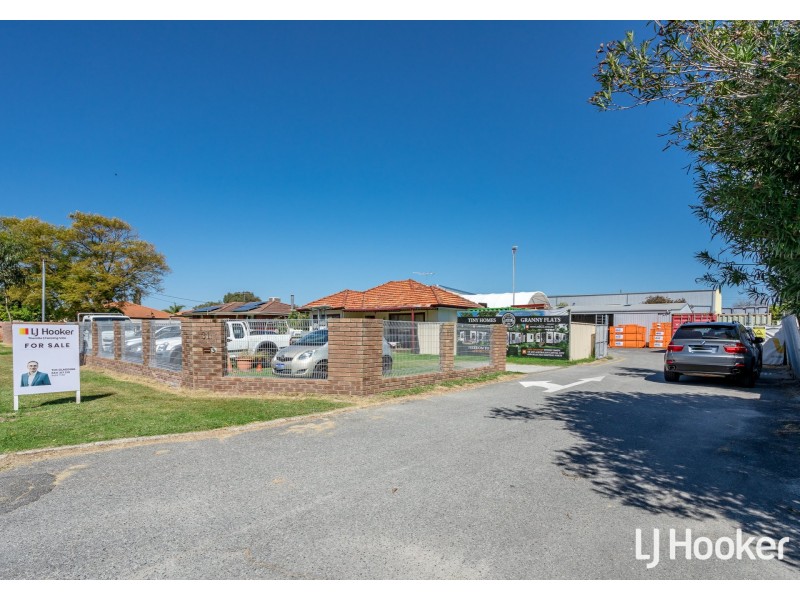 31 Renou Street, Queens Park WA 6107