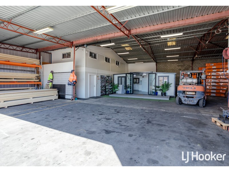 31 Renou Street, Queens Park WA 6107