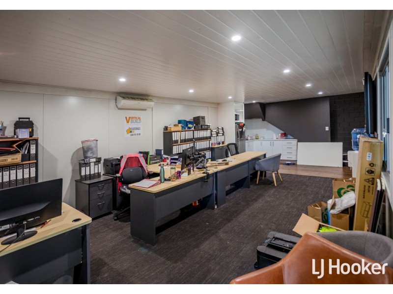 31 Renou Street, Queens Park WA 6107