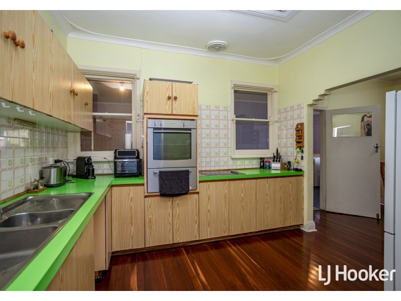 31 Renou Street, Queens Park WA 6107