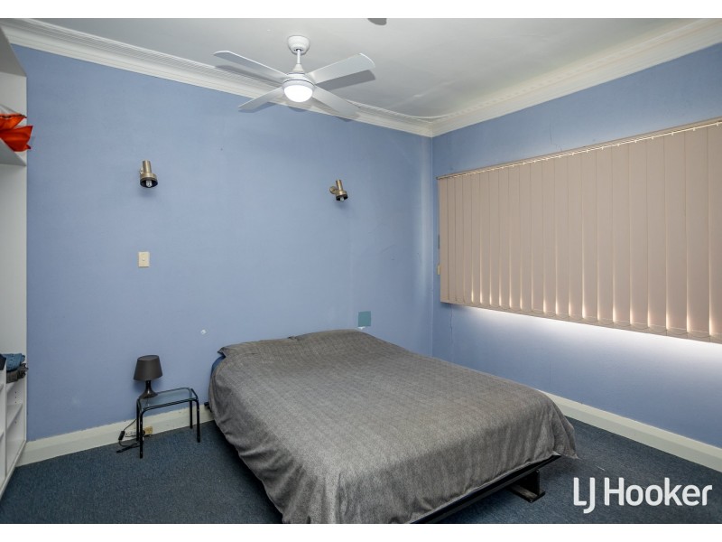 31 Renou Street, Queens Park WA 6107