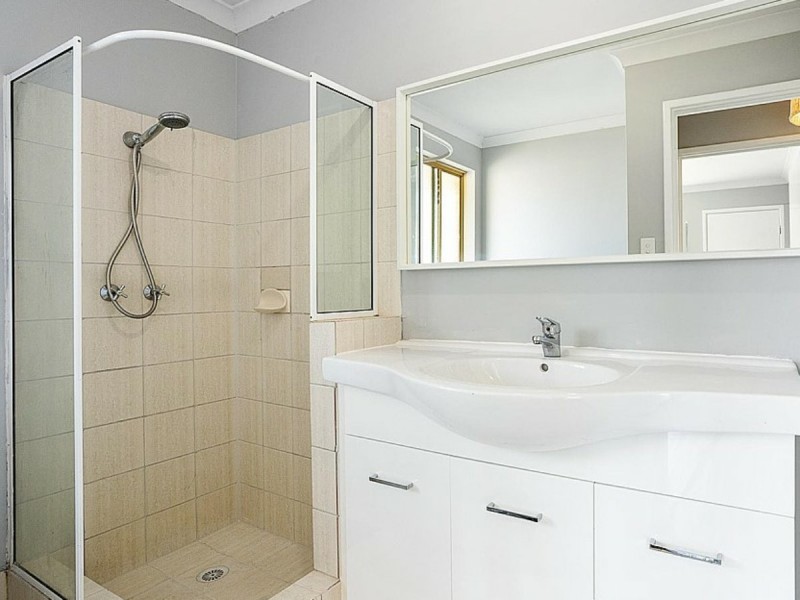 20A Lester Drive, Thornlie WA 6108