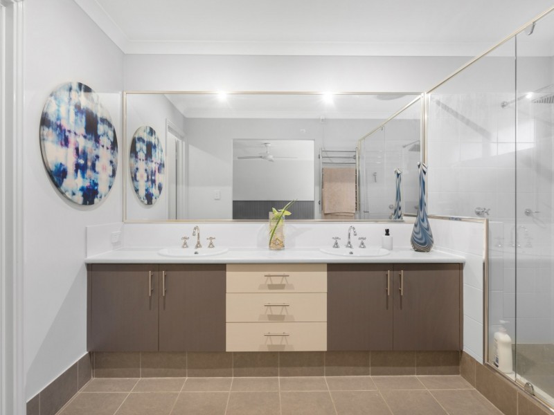 4 St Agnes Green, Southern River WA 6110