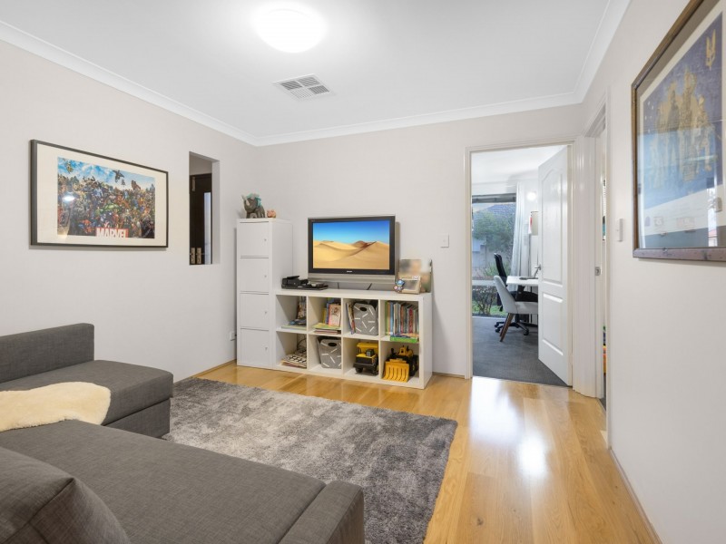 4 St Agnes Green, Southern River WA 6110