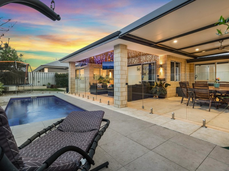 4 St Agnes Green, Southern River WA 6110