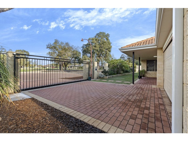 2 Putting Green, Maddington WA 6109