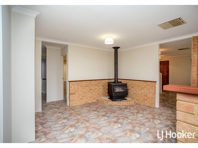 31 Ovens Road, Thornlie WA 6108