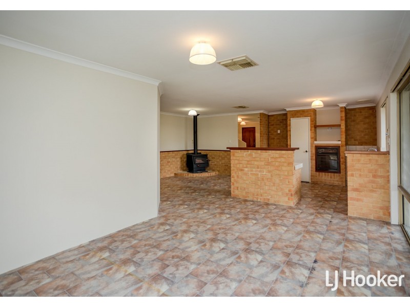 31 Ovens Road, Thornlie WA 6108