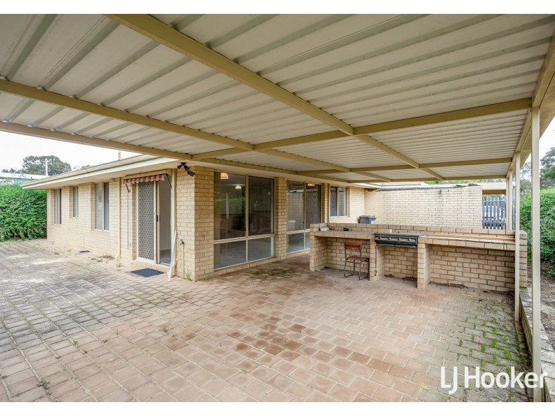 31 Ovens Road, Thornlie WA 6108