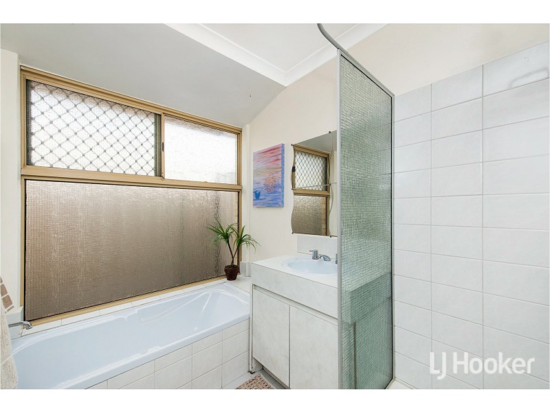 33 Lancaster Place, Maddington WA 6109