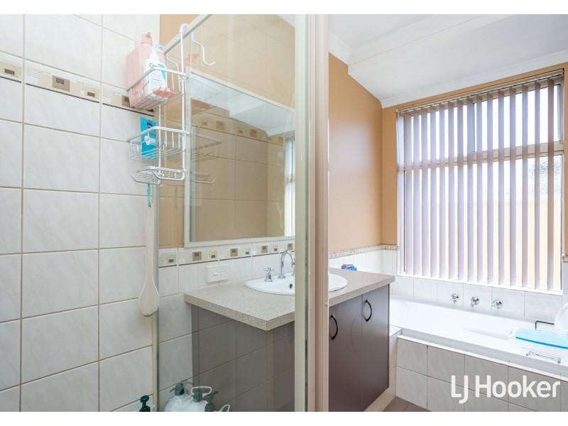 6 Mardja Court, High Wycombe WA 6057