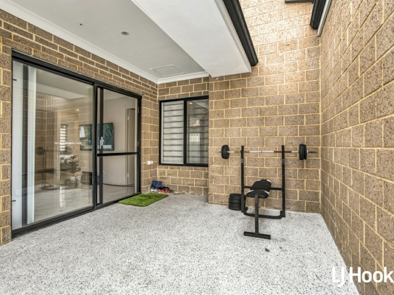 2/276 Spencer Road, Thornlie WA 6108