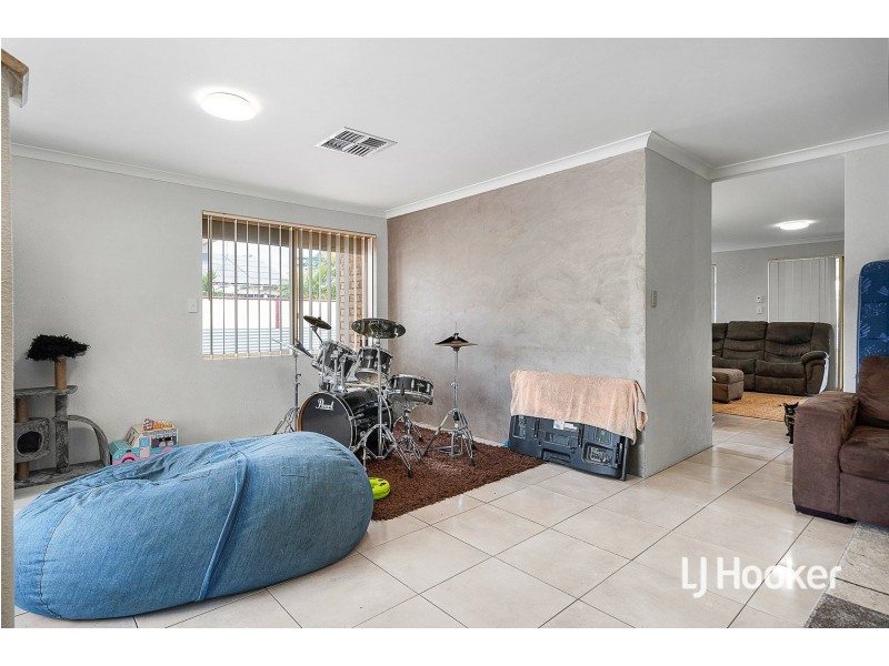 13 Bodicoat Drive, Brookdale WA 6112