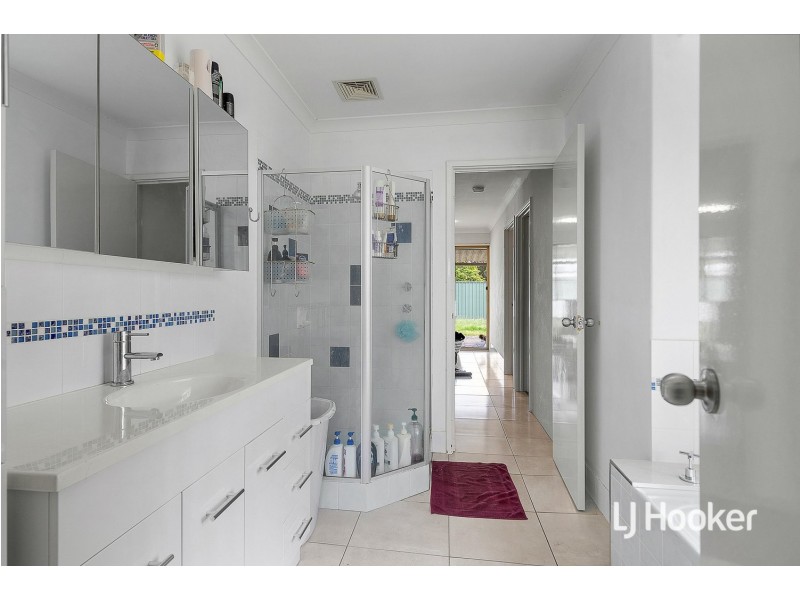 13 Bodicoat Drive, Brookdale WA 6112