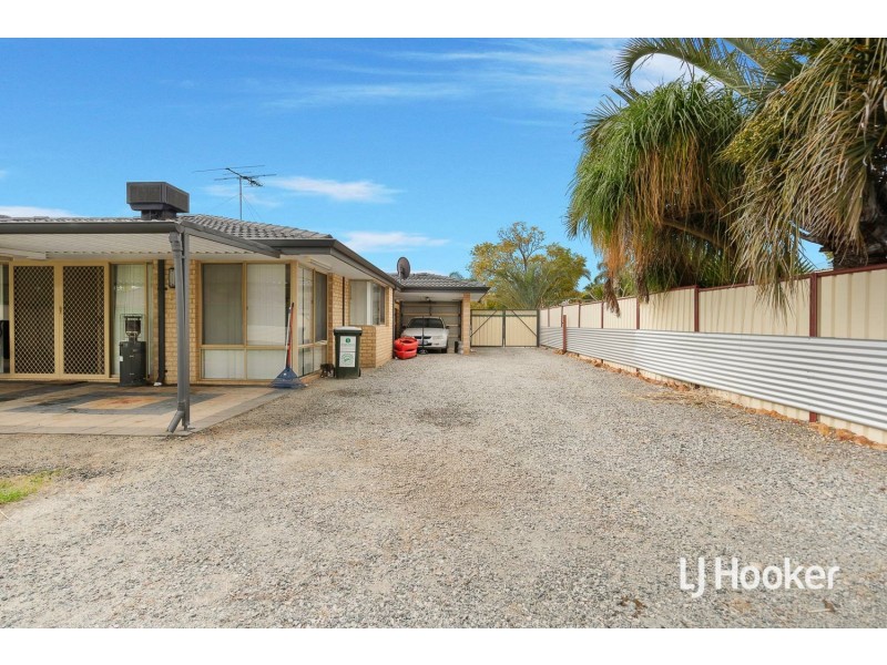 13 Bodicoat Drive, Brookdale WA 6112