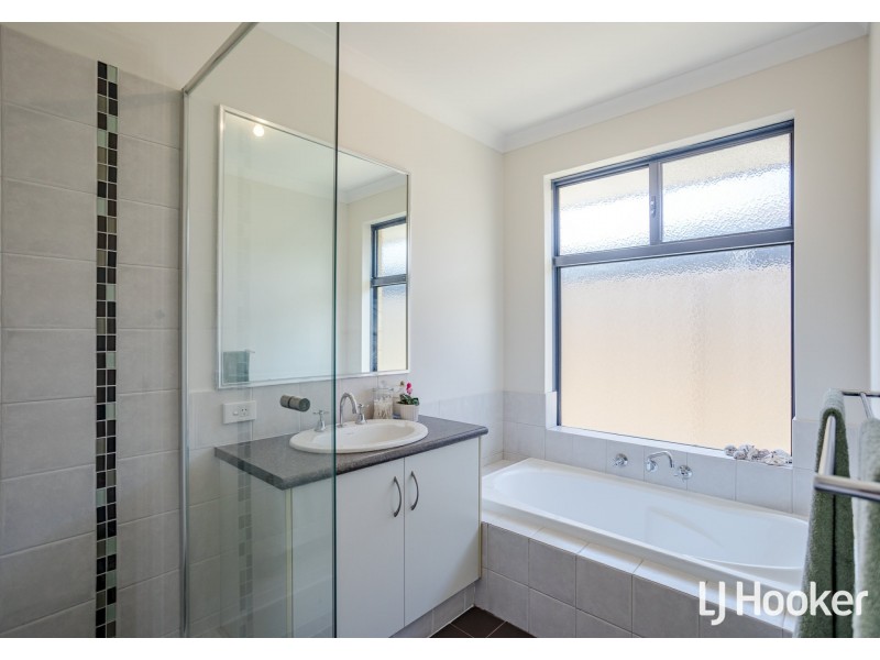 19 Cheltenham Approach, Harrisdale WA 6112