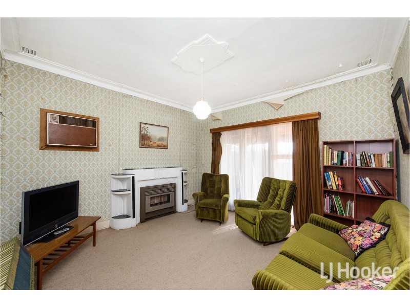 142 Belmont Road, Kenwick WA 6107