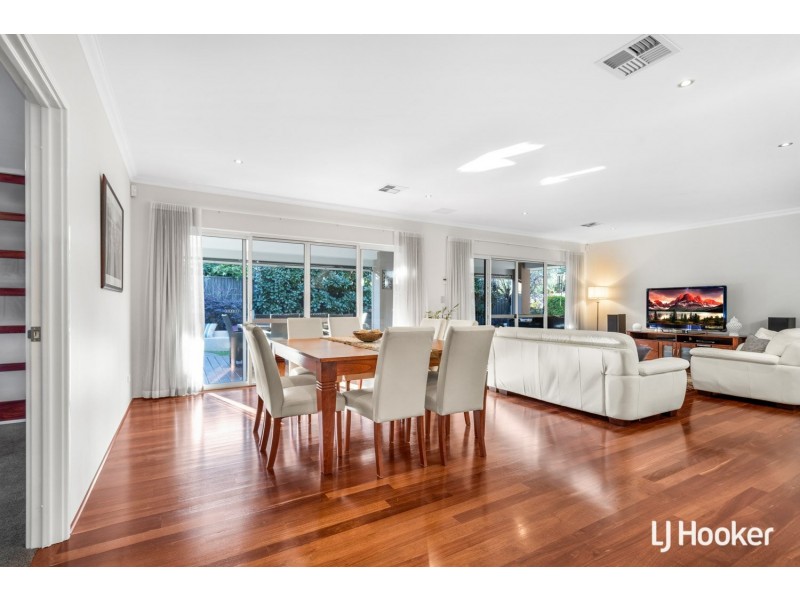 36 Jacqueline Drive, Thornlie WA 6108