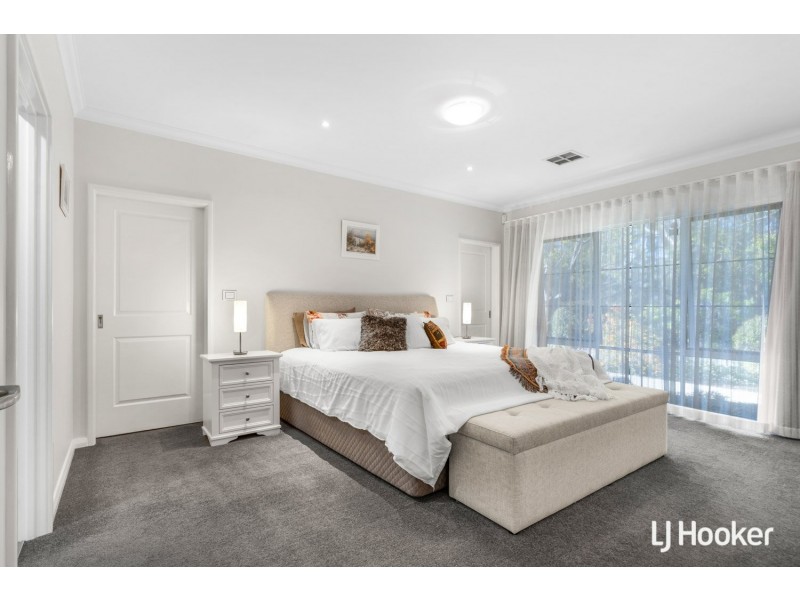 36 Jacqueline Drive, Thornlie WA 6108