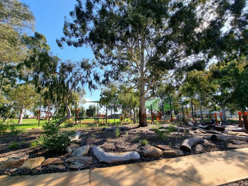 36 Jacqueline Drive, Thornlie WA 6108