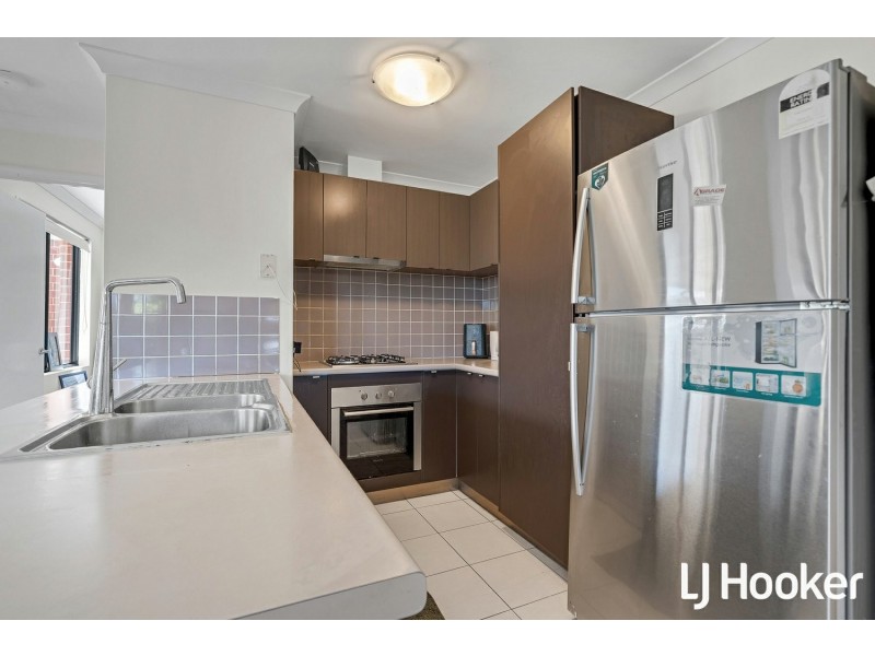 1/37 Sixth Road, Armadale WA 6112