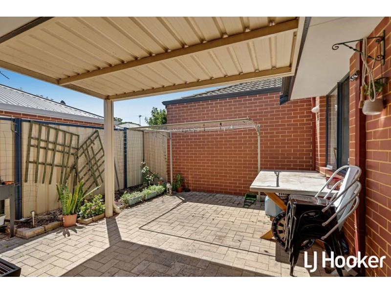 1/37 Sixth Road, Armadale WA 6112