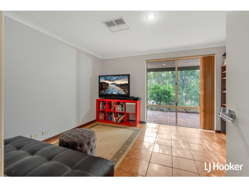 4 Sewell Street, Bedfordale WA 6112