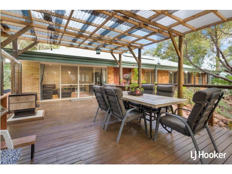 4 Sewell Street, Bedfordale WA 6112