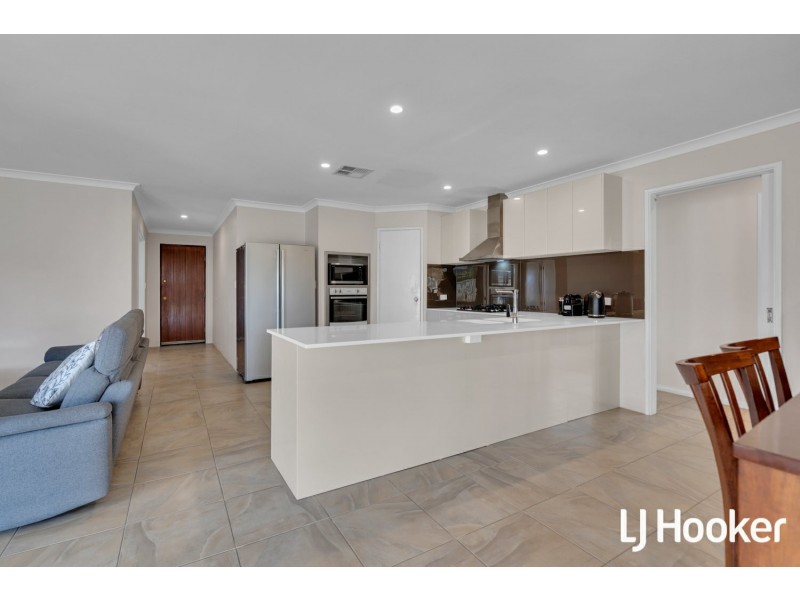 12 Hynes Court, Huntingdale WA 6110