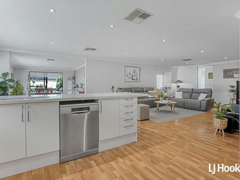 31 Bletchley Parkway, Southern River WA 6110