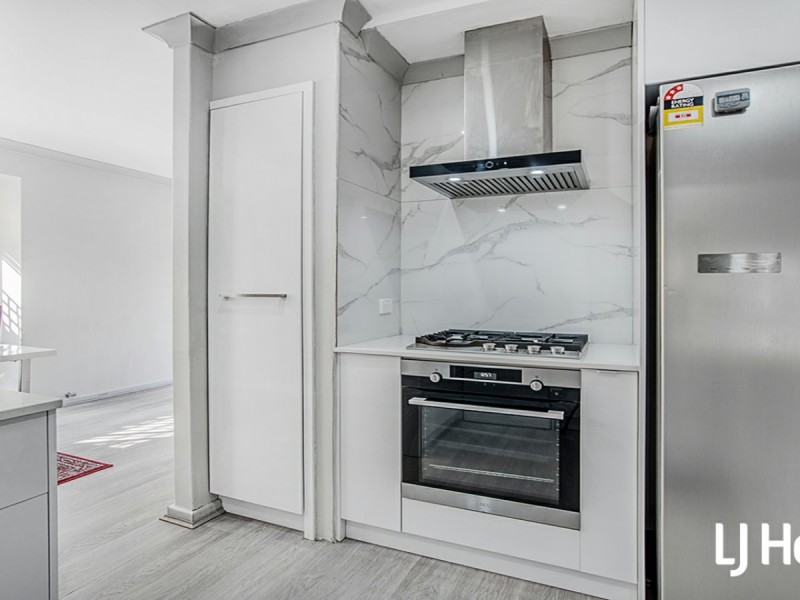 35 Chevalier Way, Thornlie WA 6108