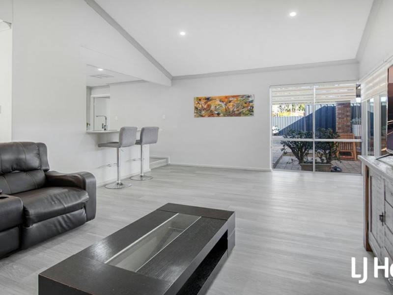 35 Chevalier Way, Thornlie WA 6108