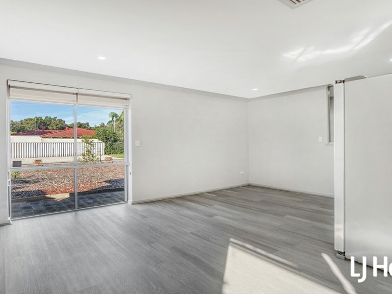 35 Chevalier Way, Thornlie WA 6108