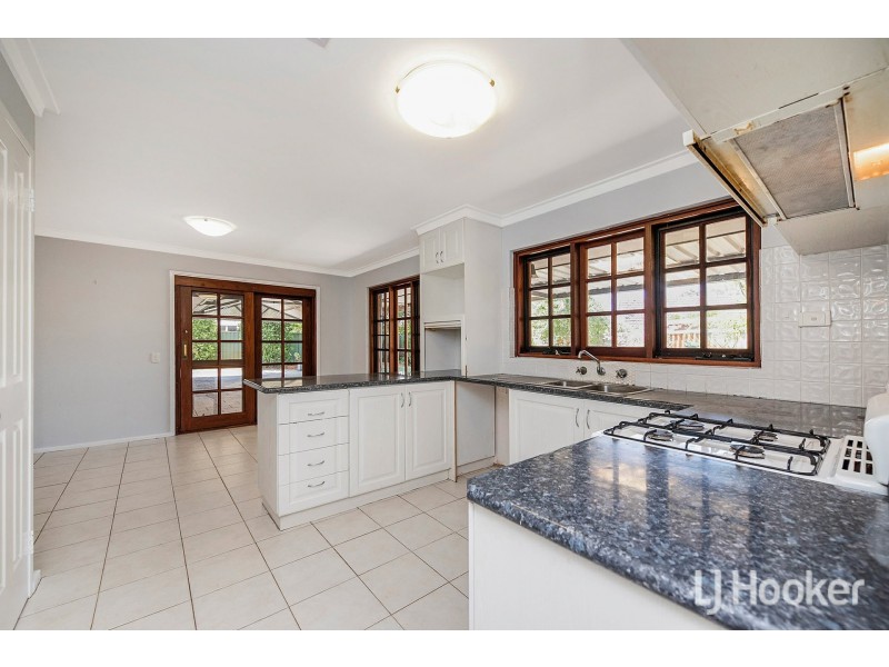 17 Ailsworth Court, Thornlie WA 6108