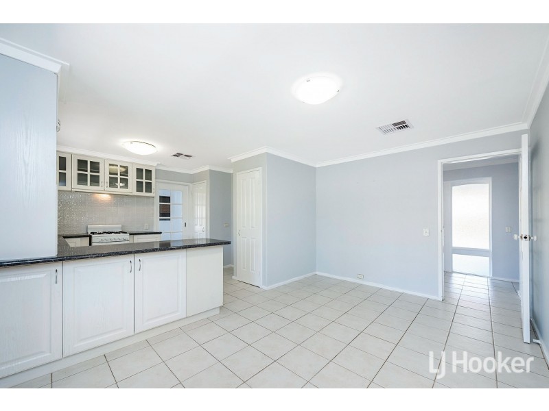 17 Ailsworth Court, Thornlie WA 6108