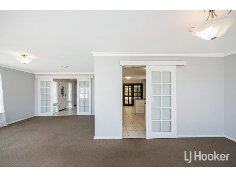 17 Ailsworth Court, Thornlie WA 6108