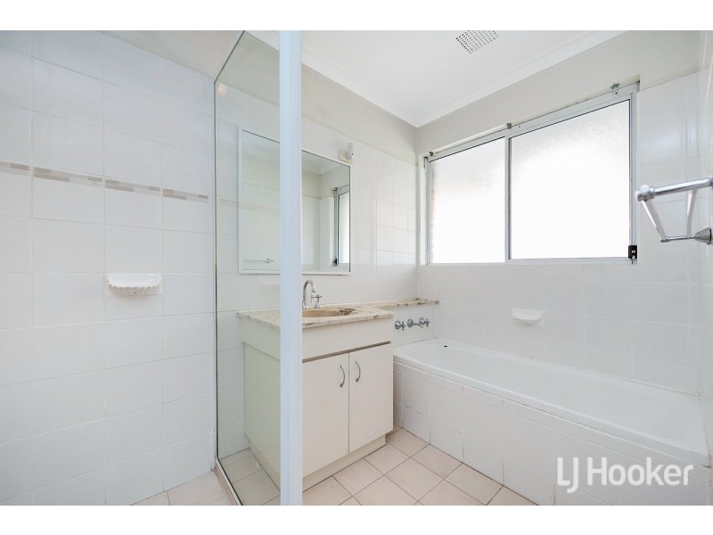 17 Ailsworth Court, Thornlie WA 6108