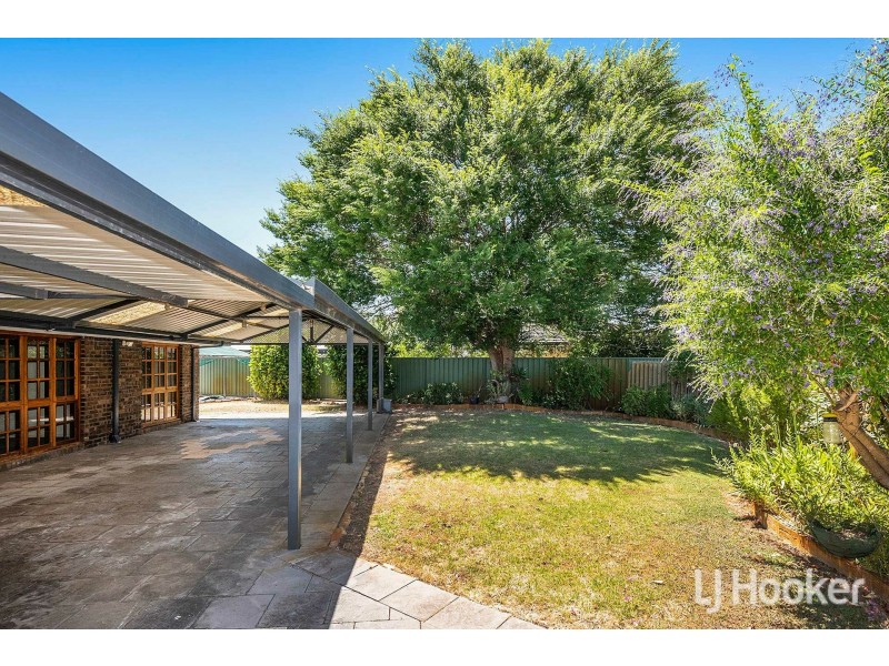 17 Ailsworth Court, Thornlie WA 6108